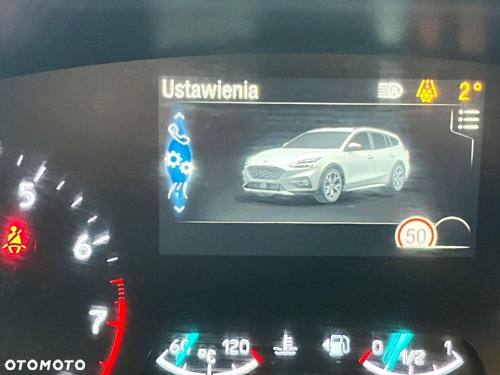 Ford Focus SW 1.5 EcoBoost S&S ACTIVE - 22