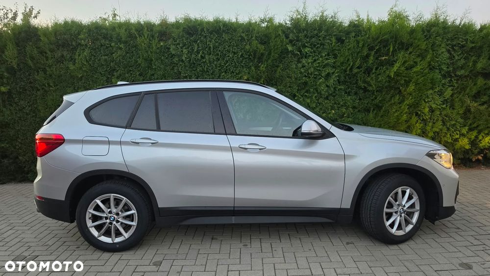 BMW X1 sDrive18d xLine - 8
