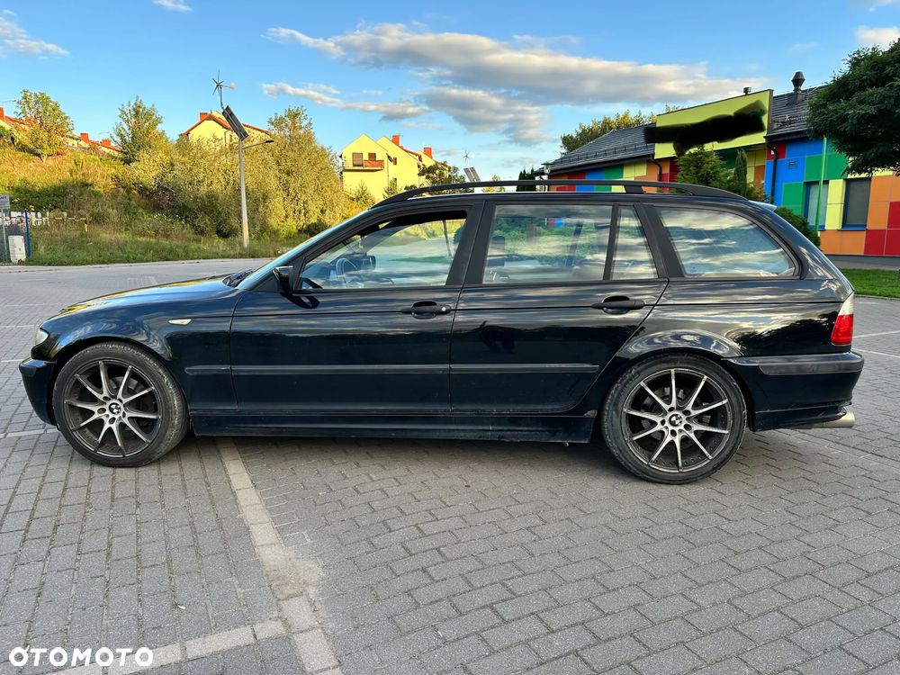 BMW Seria 3 318i Touring - 8