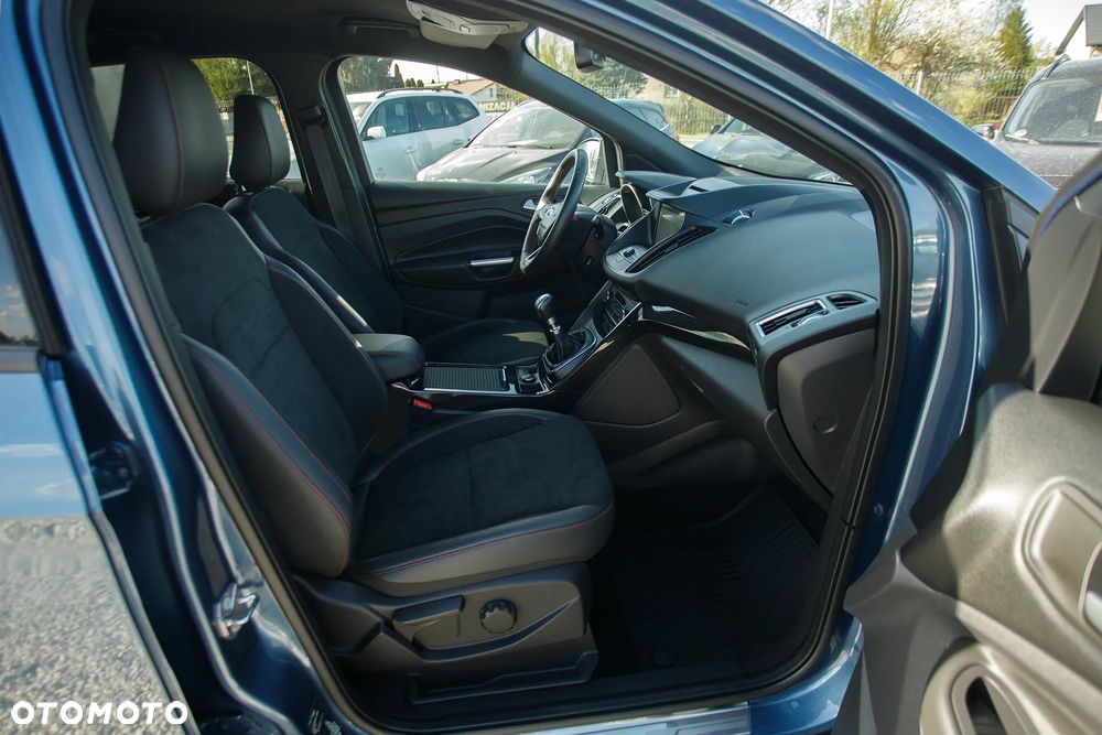 Ford Kuga 1.5 EcoBoost FWD ST-Line ASS GPF - 31