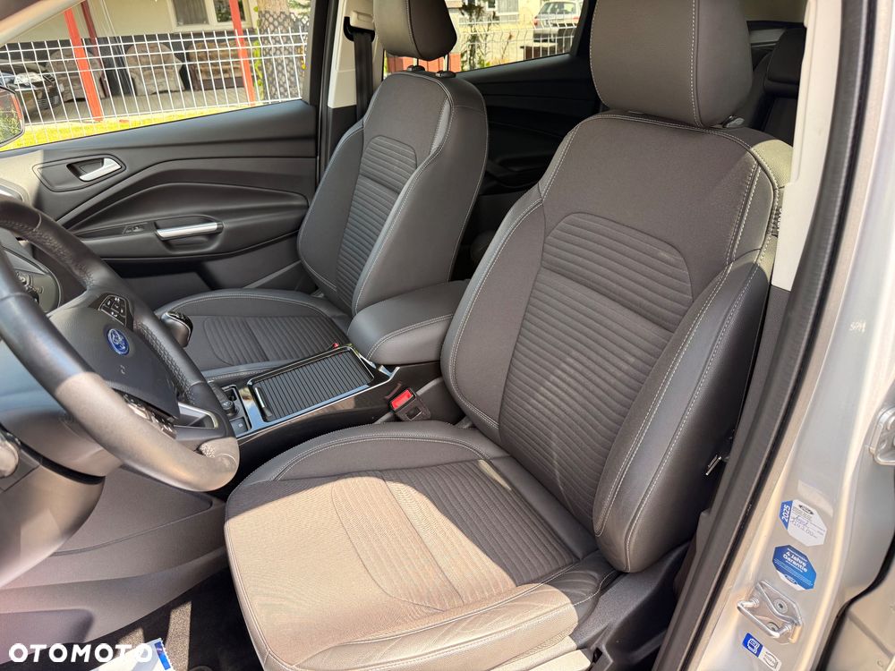 Ford Kuga 1.5 EcoBoost 2x4 Titanium - 20