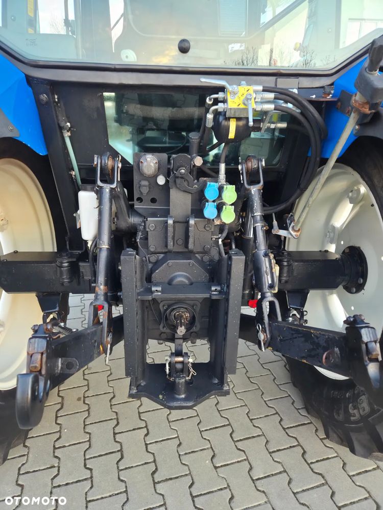 New Holland TL100A - 11