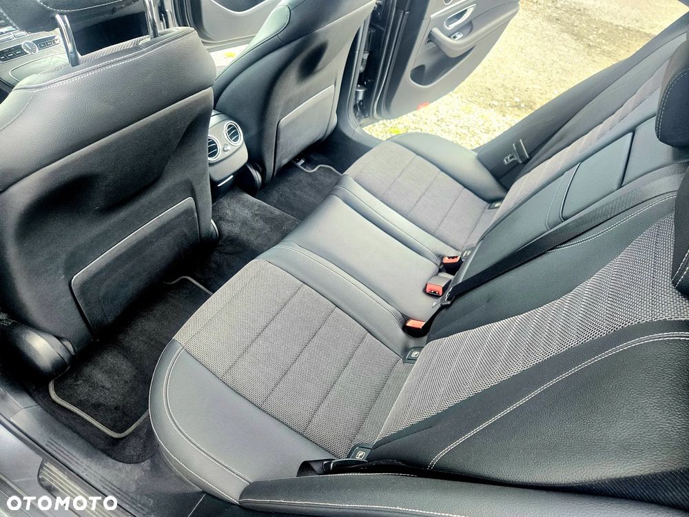 Mercedes-Benz Klasa E 220 d 4-Matic All-Terrain - 20