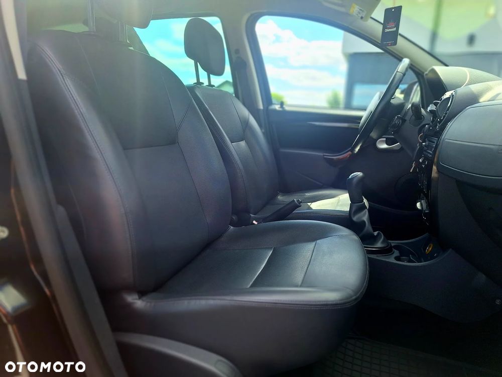 Dacia Duster 1.6 16V 4x2 Prestige - 17