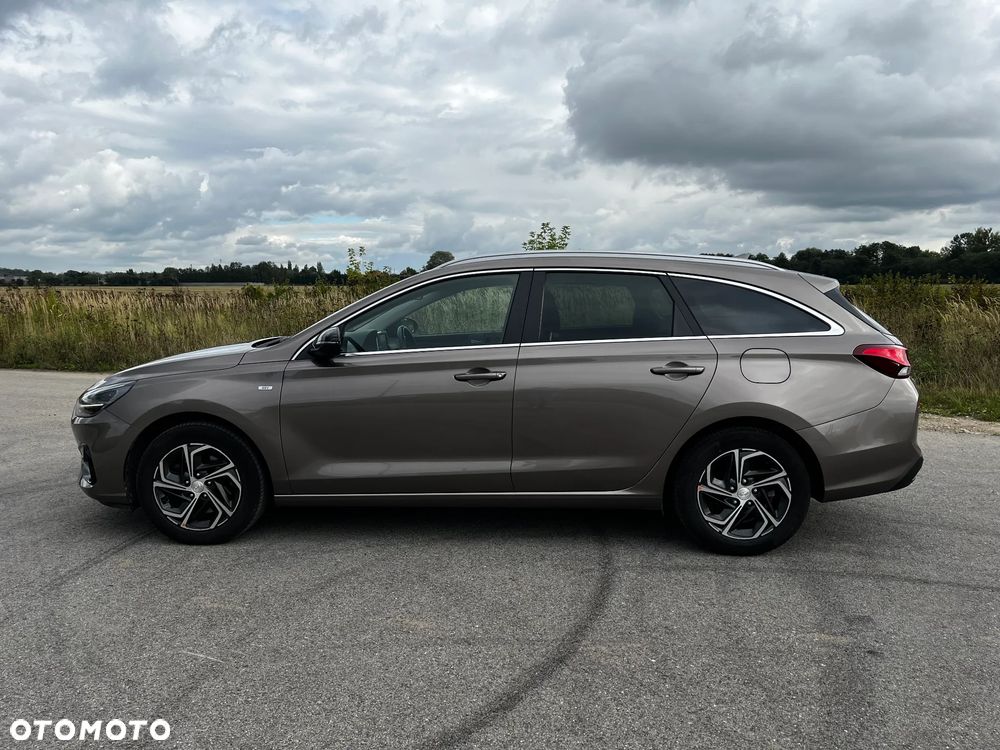 Hyundai i30 1.5 T-GDI 48V Smart - 11
