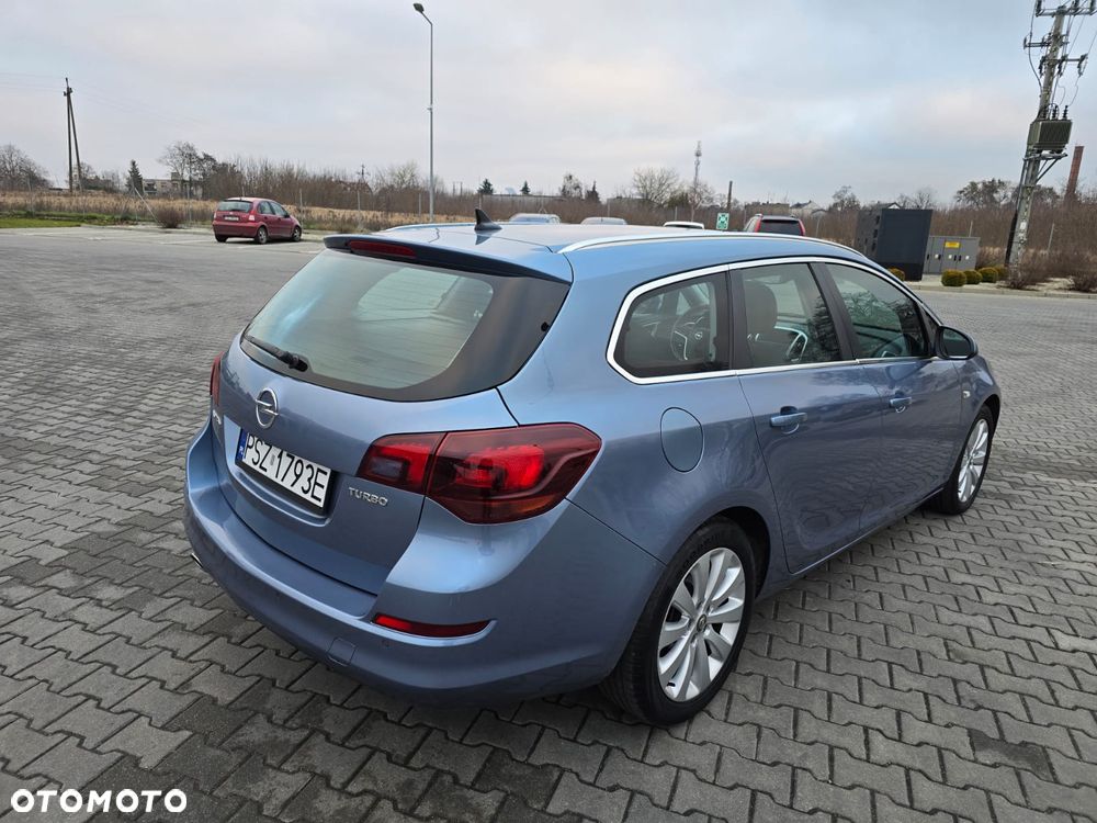 Opel Astra 1.4 Turbo Cosmo - 6