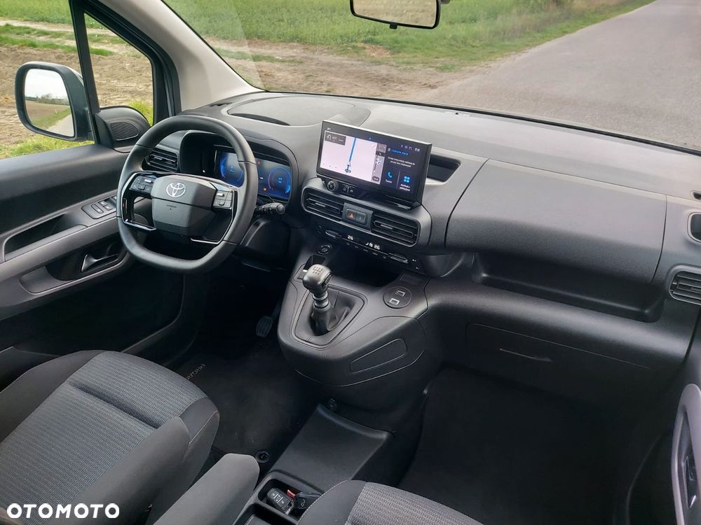Toyota Proace City Verso 1.2 Turbo L1 Combi - 8
