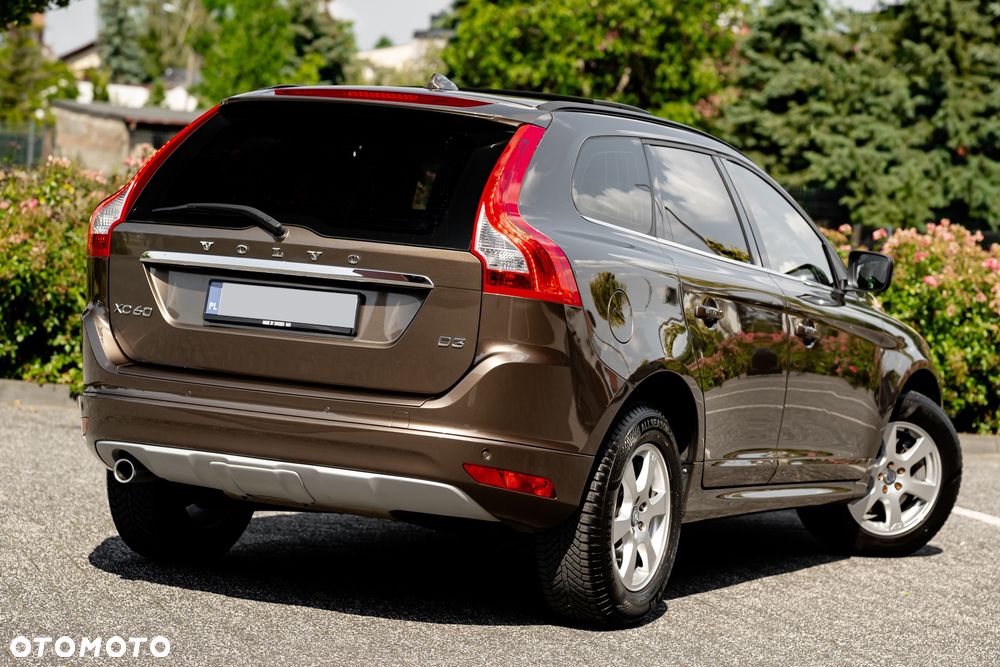 Volvo XC 60 D3 Drive-E Momentum - 8