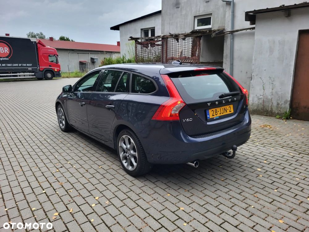 Volvo V60 D3 Edition - 8
