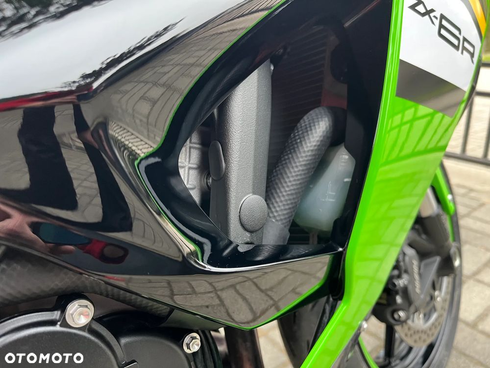 Kawasaki ZXR - 6