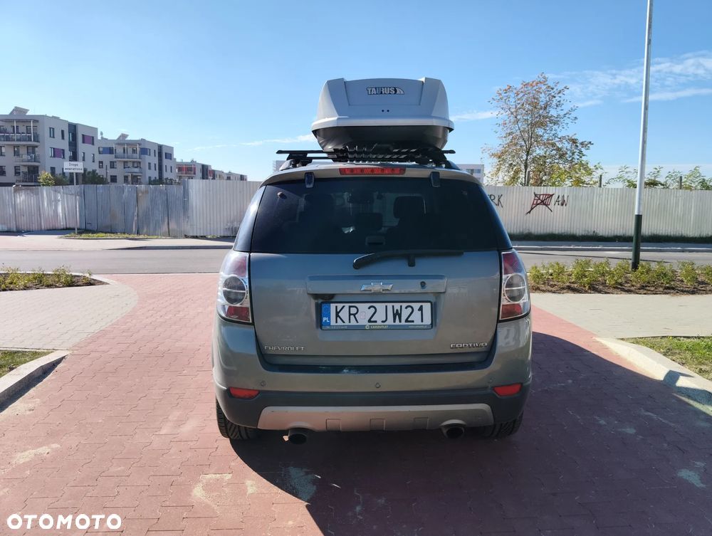 Chevrolet Captiva 2012 photo 2