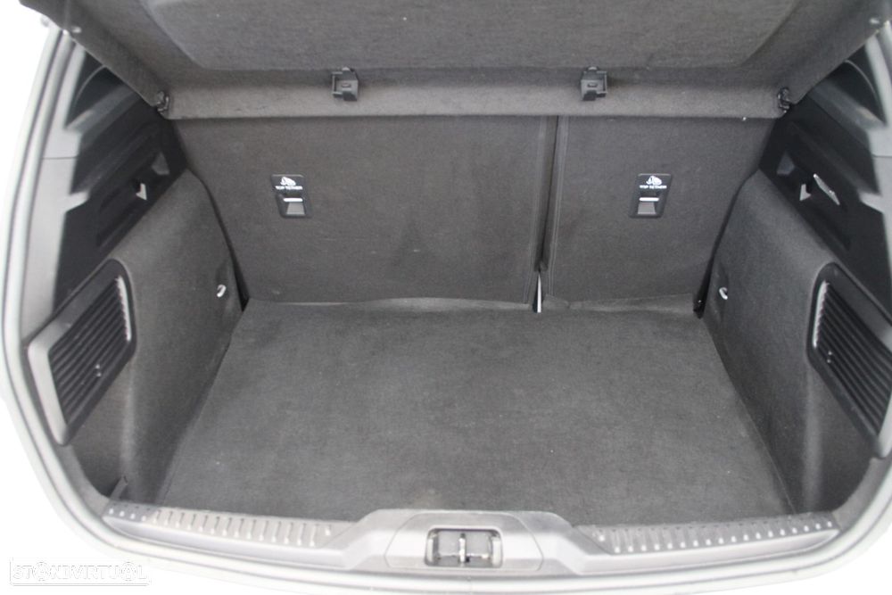 Ford Focus 1.0 EcoBoost MHEV ST-Line Aut. - 28