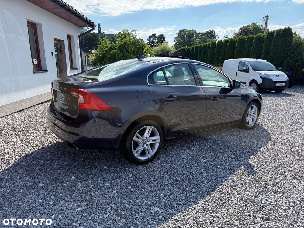 Volvo S60 2.5 T5 - 25