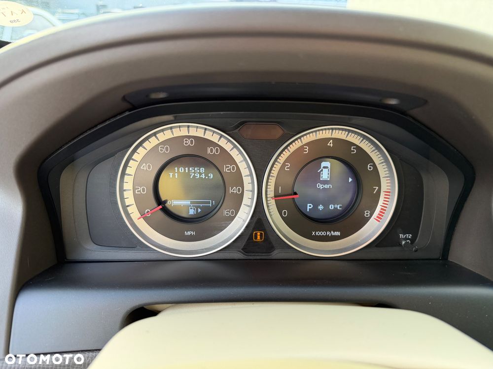 Volvo XC 60 - 30