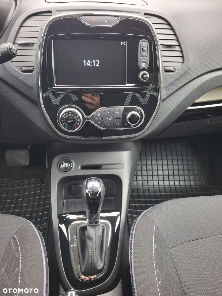 Renault Captur TCe 120 EDC Helly Hansen - 27