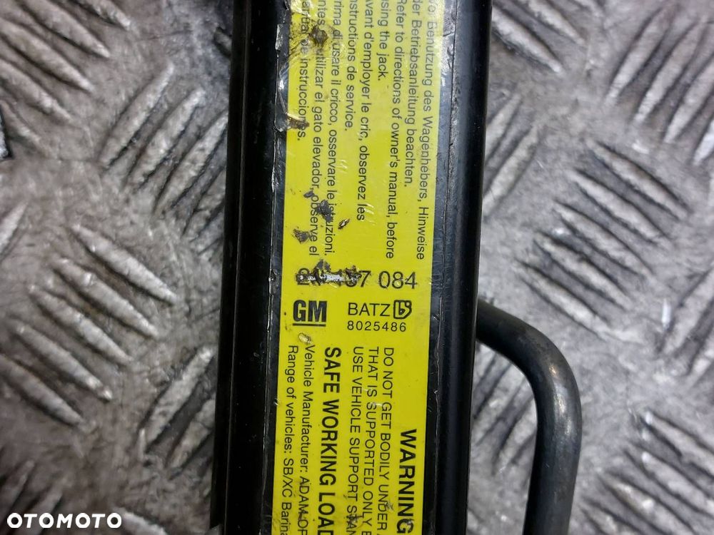 LEWAREK PODNOŚNIK + DOJAZDÓWKA 5x110 4Jx16 115/70R16 OPEL VECTRA C - 3