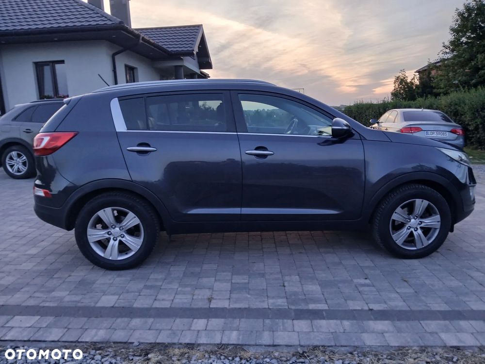 Kia Sportage 2.0 L - 21