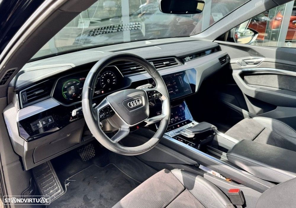Audi e-tron 50 quattro S line - 9