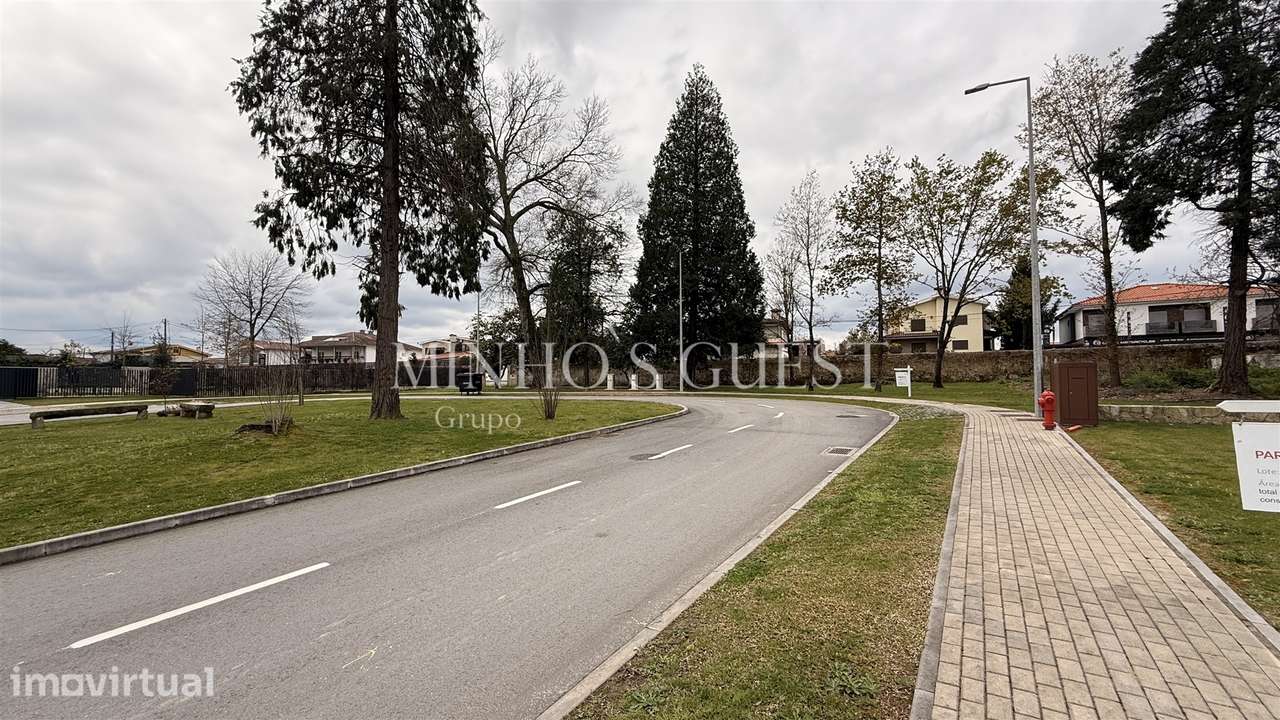Lote de Terreno p/ Moradia Individual - Braga - Grande imagem: 2/12