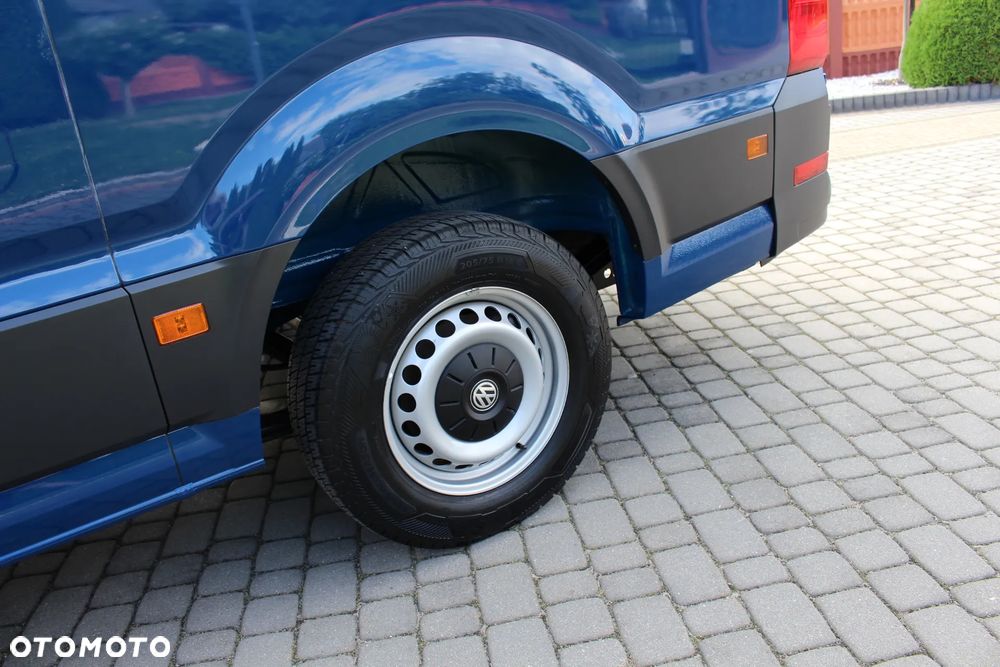 Volkswagen CRAFTER 2.0 177 KM / POLSKI SALON / JAK NOWY / CHŁODNIA / WINDA DHOLLANDIA / SPRINTER / IVECO / FIAT / - 12