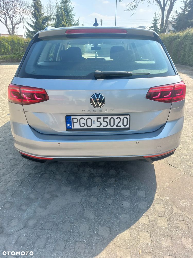 Volkswagen Passat 2.0 TDI SCR DSG - 5