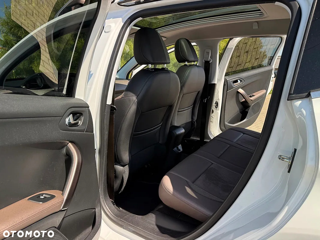 Peugeot 2008 120 VTI Allure - 19