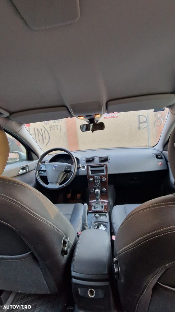 Volvo V50 2.4i Basic - 11