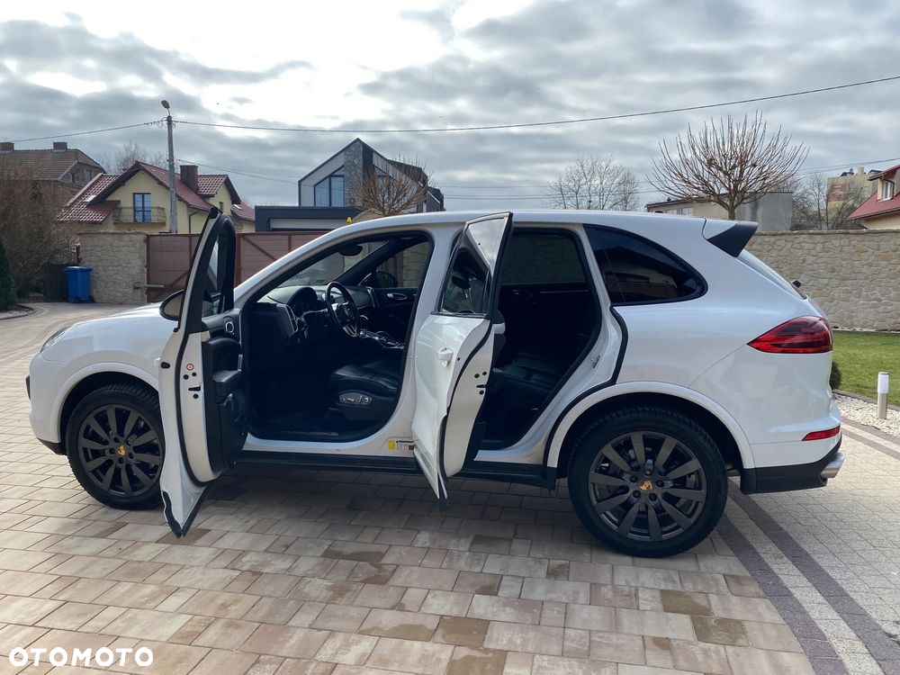Porsche Cayenne Platinum Edition - 11