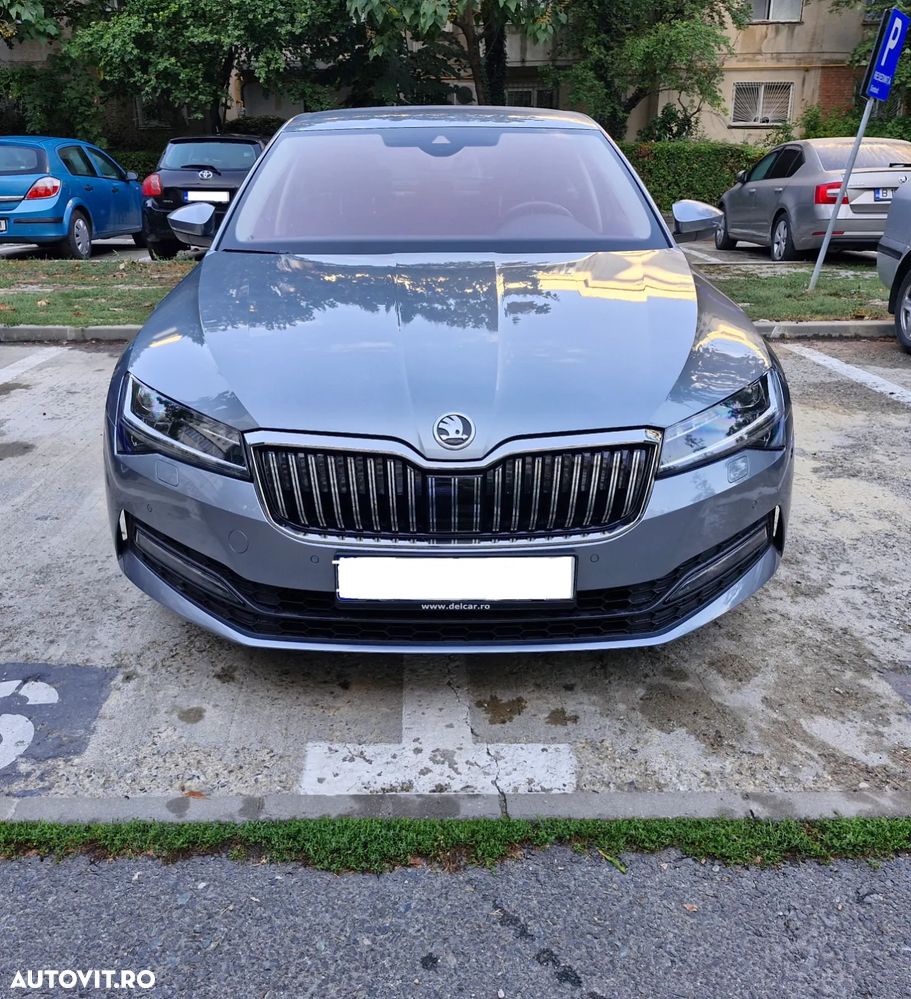 Skoda Superb 2.0 TDI DSG Ambition - 1