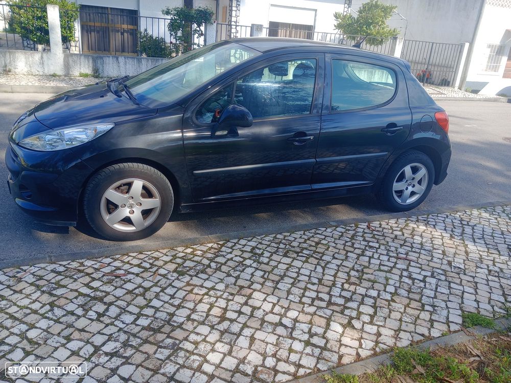 Peugeot 207 - 9