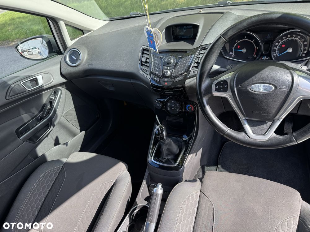Ford Fiesta 2013 photo 5
