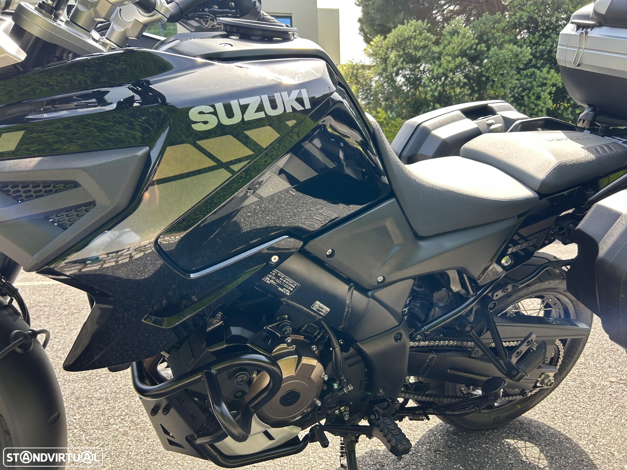 Suzuki DL V Strom 1050 de - 13
