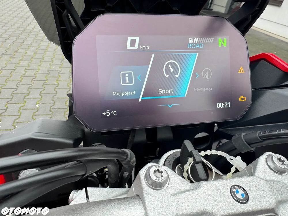 BMW XR - 24