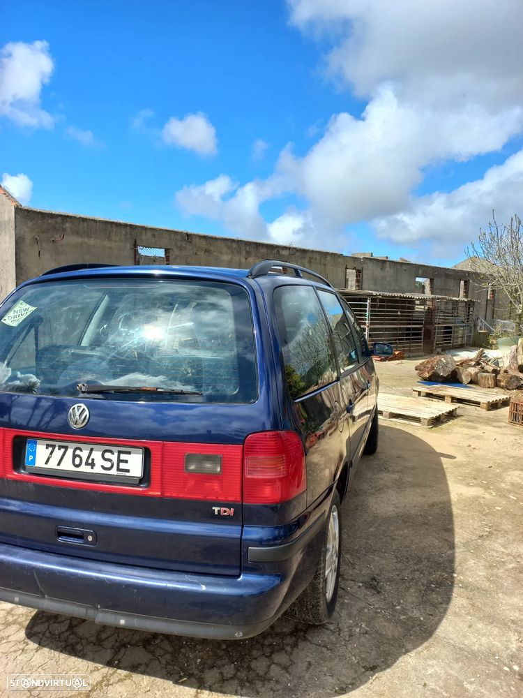 VW Sharan 1.9 TDi Confortline - 5