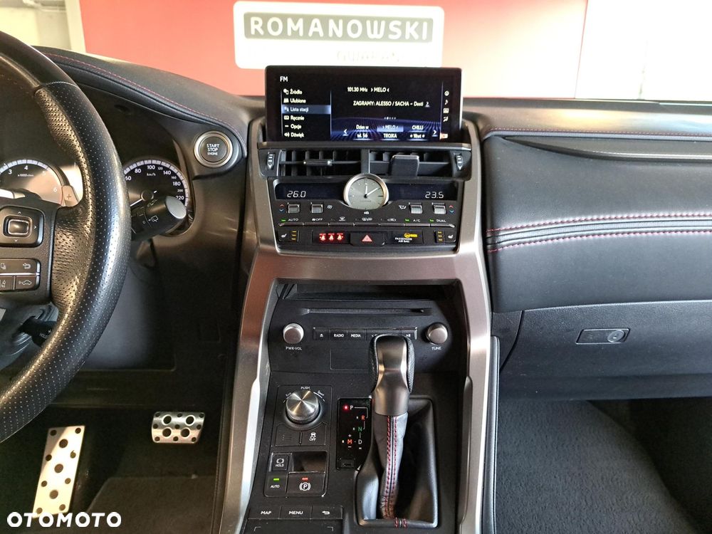 Lexus NX 300 F Sport AWD - 16