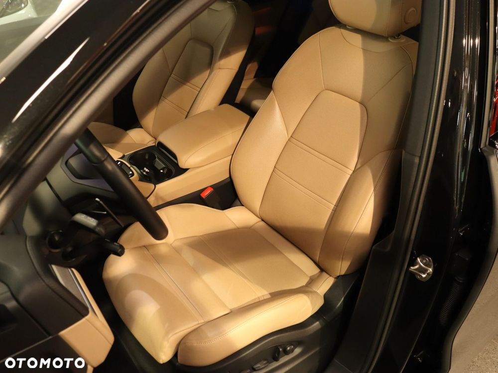 Porsche Cayenne Standard - 16