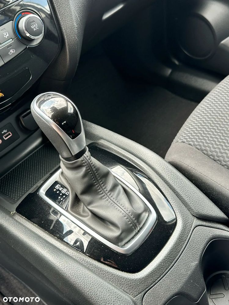 Nissan Rogue - 33