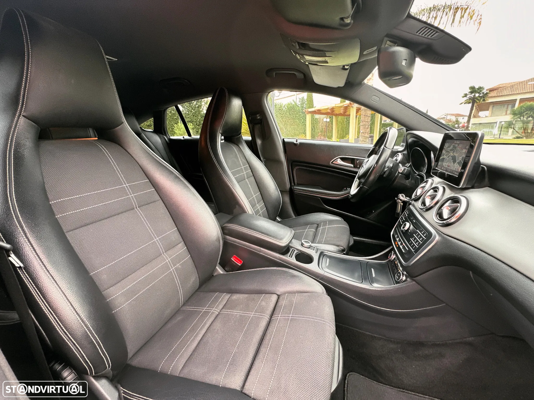 Mercedes-Benz CLA 200 - 18