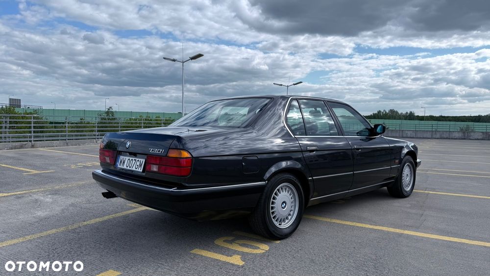 BMW Seria 7 730iL - 8