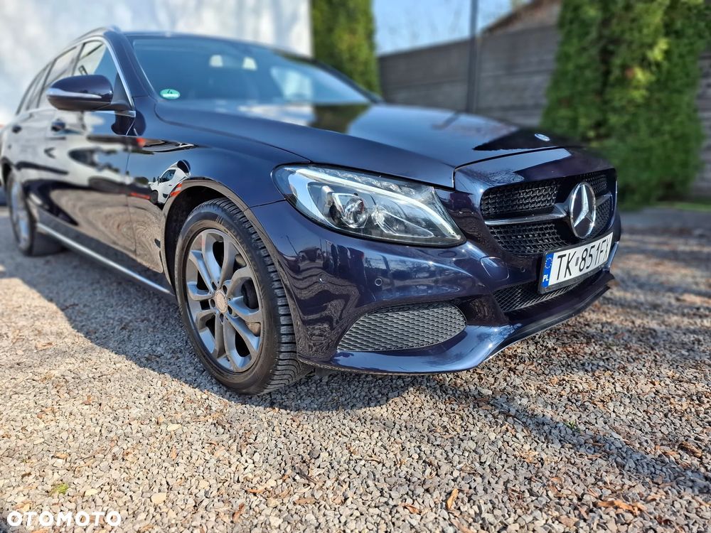 Mercedes-Benz Klasa C 180 (BlueEFFICIENCY) Avantgarde - 2