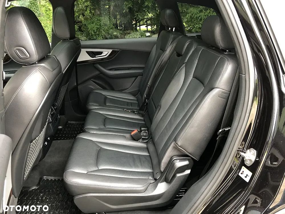 Audi Q7 - 11