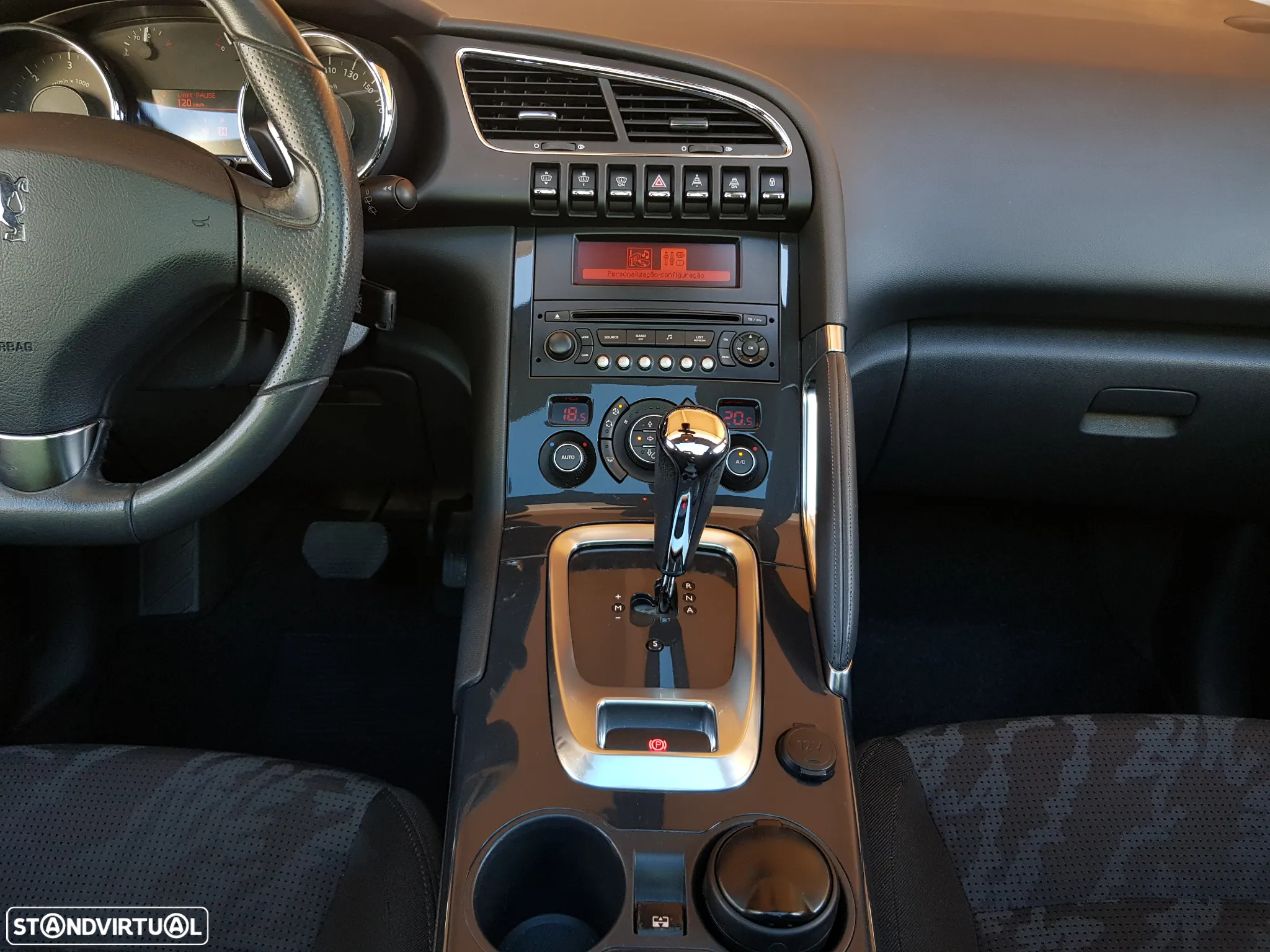 Peugeot 3008 1.6 HDi Sport - 26