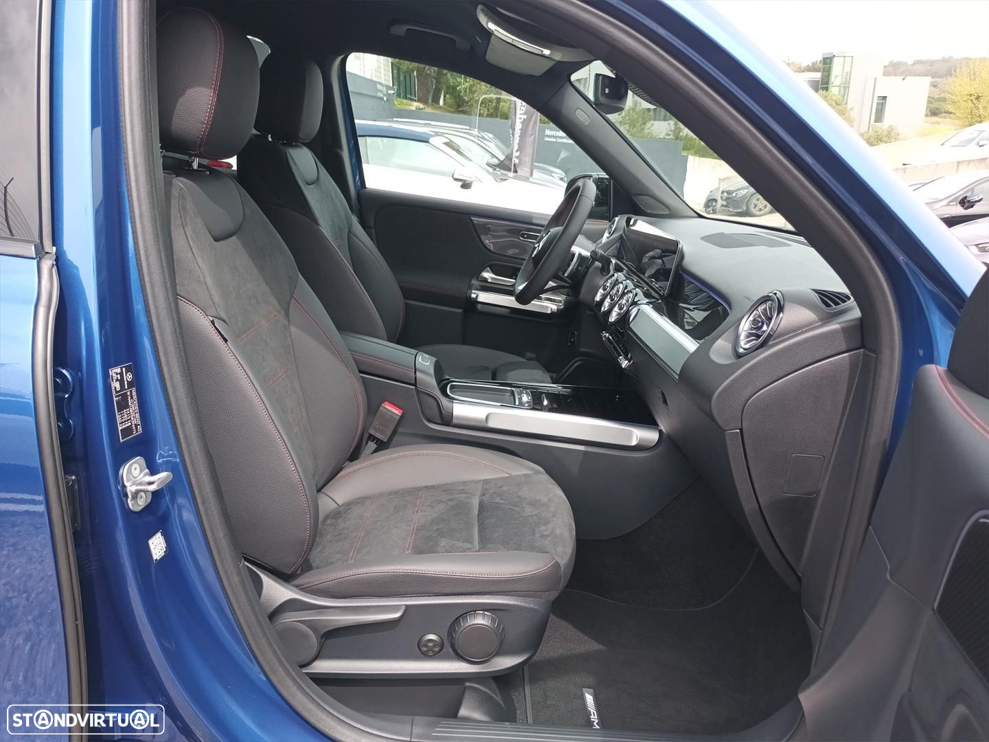 Mercedes-Benz GLB 180 d AMG Line - 14