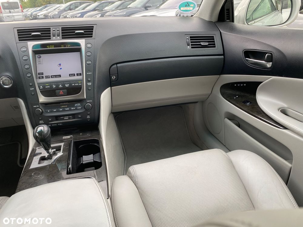 Lexus GS 300 Luxury Line - 31