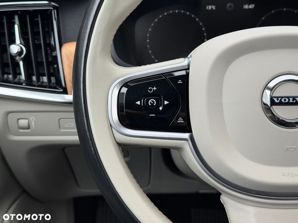 Volvo V90 D5 AWD Momentum Pro - 13