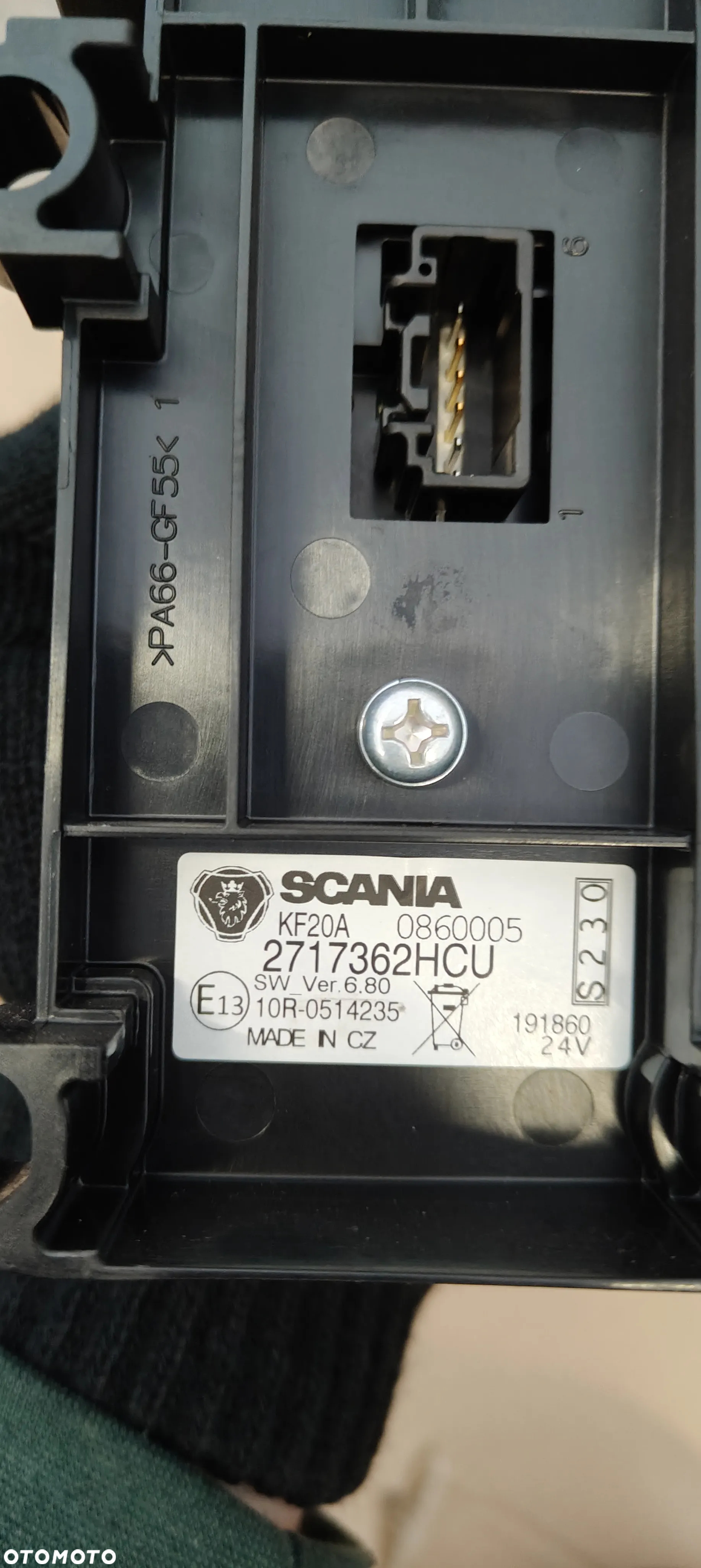 HAMULEC RĘCZNY ELEKTRYCZNY SCANIA R S 2717362 - 2