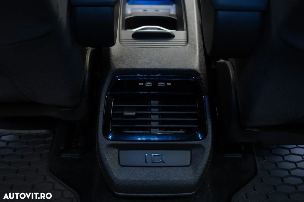 Volkswagen ID.4 - 24