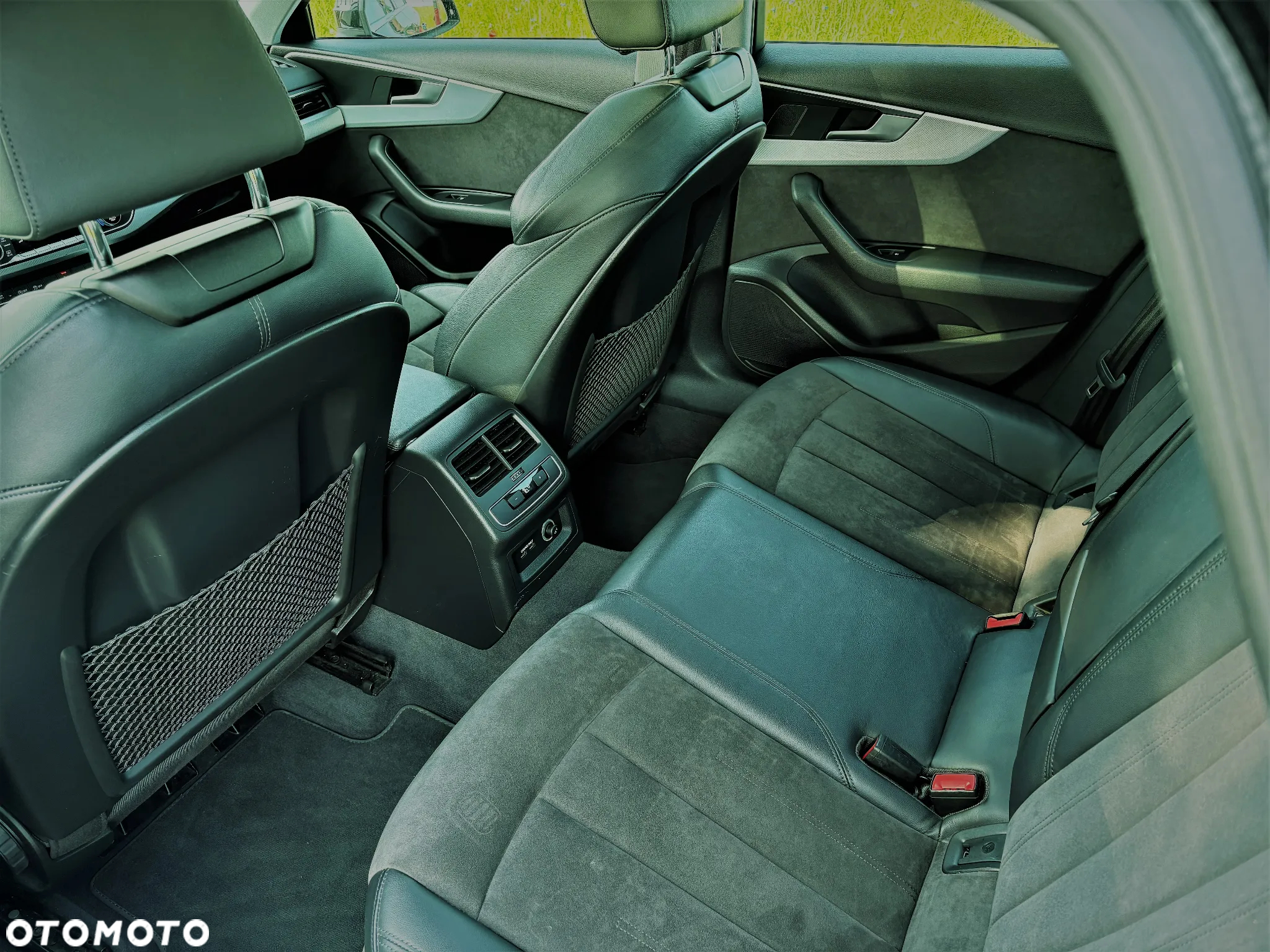 Audi A4 40 TFSI - 12