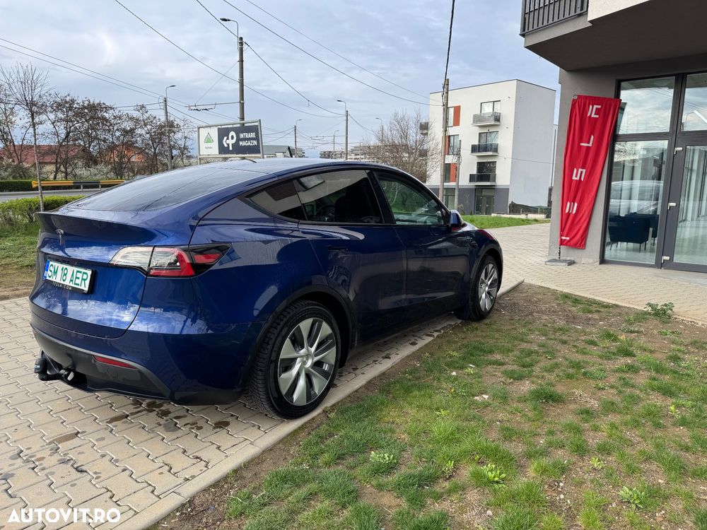 Tesla Model Y RWD Long Range - 6