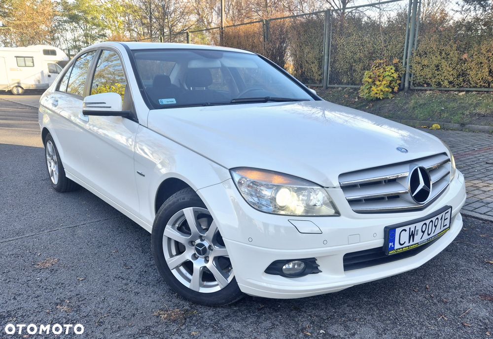 Mercedes-Benz Klasa C 180 K BlueEff Avantgarde - 3